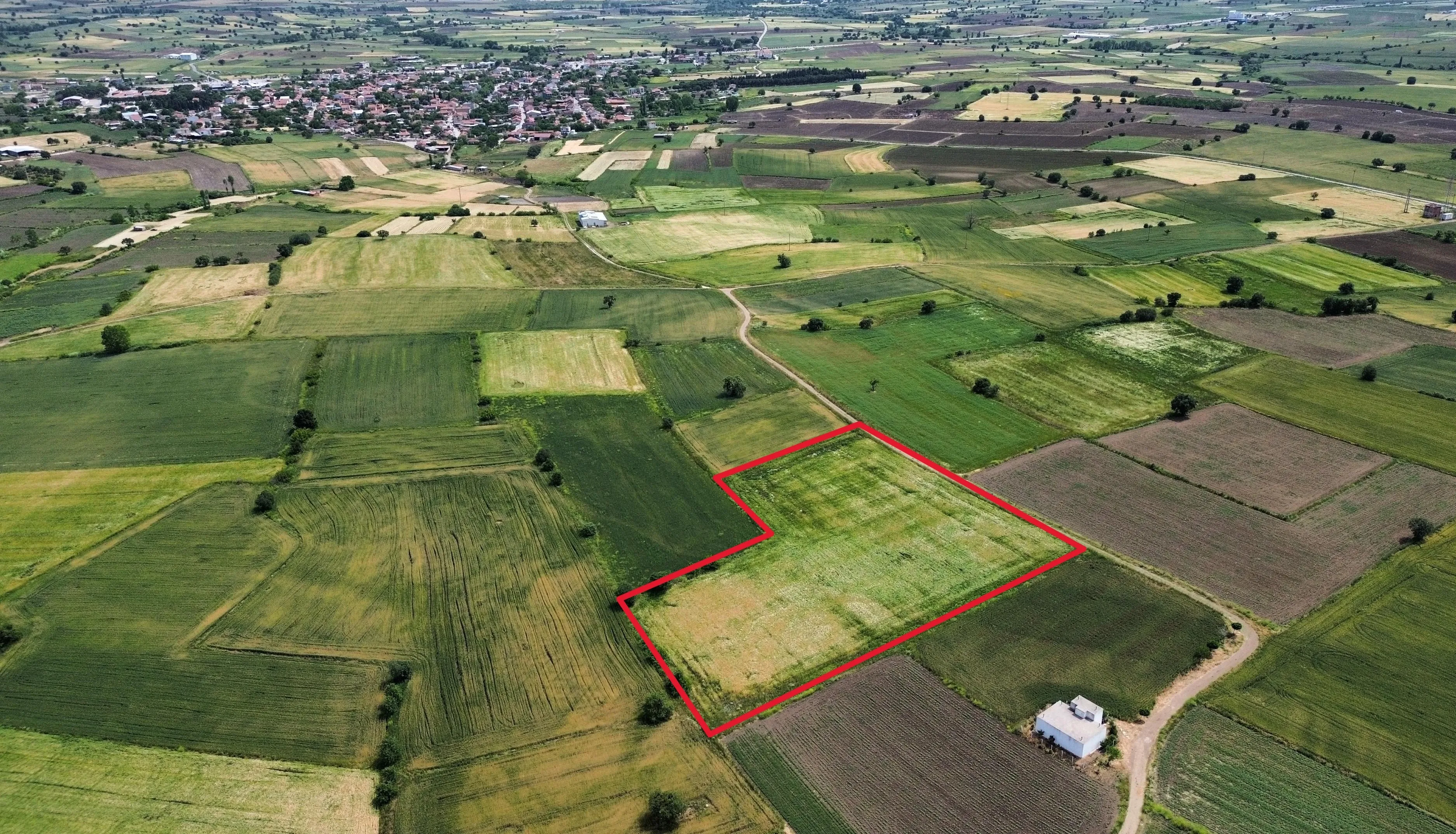 BİGA BALIKLIÇEŞME'DE YATIRIMLIK 11.145 M2 SATILIK MÜSTAKİL TARLA